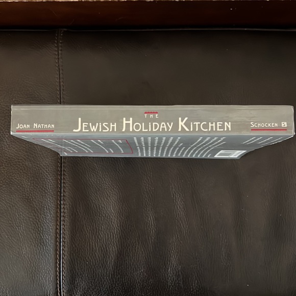 NWOT Paperback “Jewish Holiday Kitchen” Expanded Edition by Joan Nathan - Picture 4 of 9